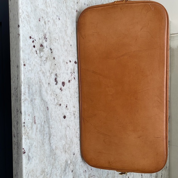 Louis Vuitton Alma - Picture 4 of 15